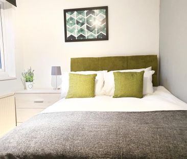 1 bedroom semi-detached house to rent - Photo 2