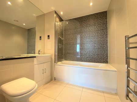 Burgess Springs, Chelmsford City Centre, City Park West - Photo 5