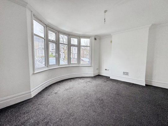 2 bedroom ground floor flat to rent - Photo 1