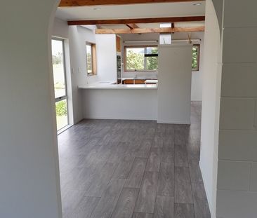 IN THE CENTRE! - Photo 3