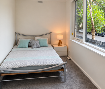 12 Charnwood Road, St Kilda, VIC - Photo 4