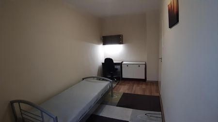 Kiadó felújított panel lakás - Pécs - Fotó 2