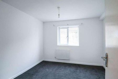 Manor Road, Weston-super-mare, BS23 - Photo 2