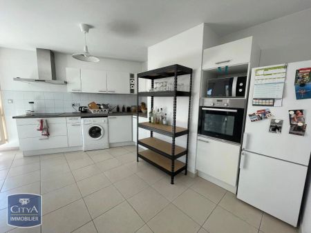 Appartement à louer 4 pièces 77.98m² - Photo 3