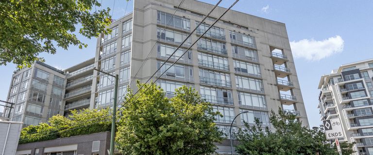 Bright 1 Bed/ 1 Bath + Den + Solarium near Olympic Village! | 2055 Yukon Street, Vancouver - Photo 1