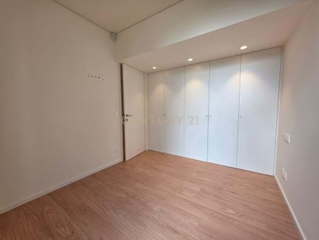 Oliveira do Douro, Porto - Photo 3