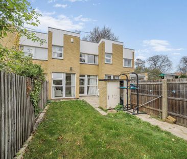 3 bedroom terraced house to rent - Photo 2