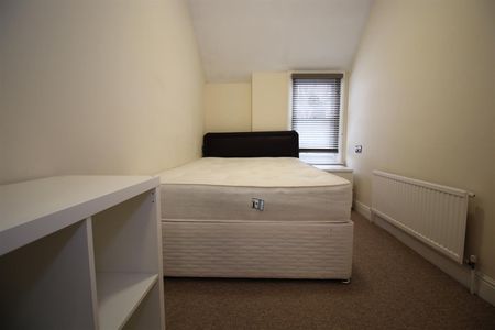 5 Evington Road, Leicester, Leicestershire, LE2 1QG - Photo 5