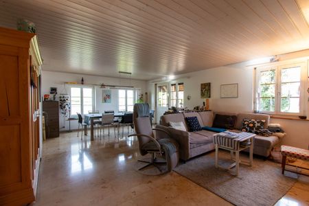 4.5-room apartment with balcony, fireplace and view of the Jura mountain range - Photo 2