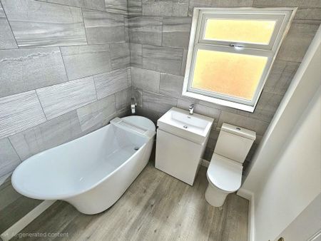 3 bedroom semi-detached house to rent - Photo 2