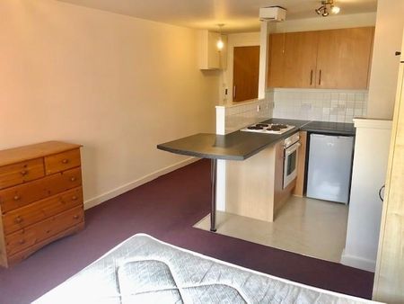 Studio to rent - Photo 4