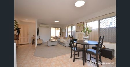 Airconditioned Front Villa in Group of 4 - Photo 2