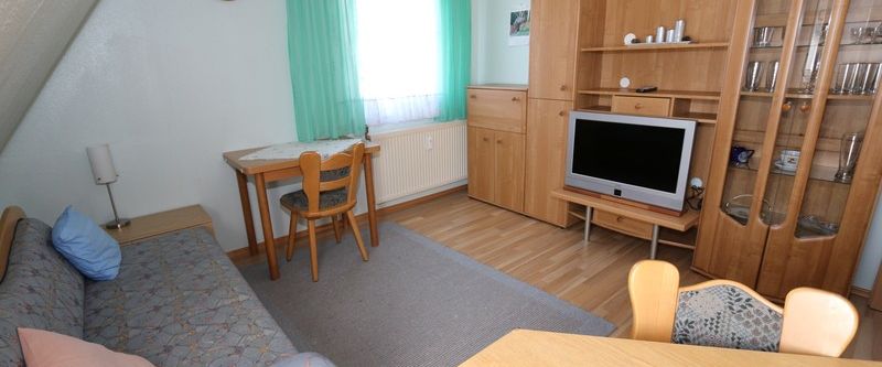 Schön möblierte Wohnung in Fürth-Unterfarrnbach - Foto 1