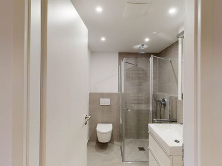 Stylische Möblierung und einmaliges Skyline-Deck - Photo 5