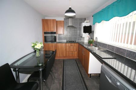 2 bedroom terraced house to rent - Photo 3
