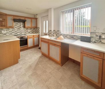2 bedroom detached house to rent - Photo 3