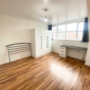 Clyde Court, Leicester, LE1 - Photo 2