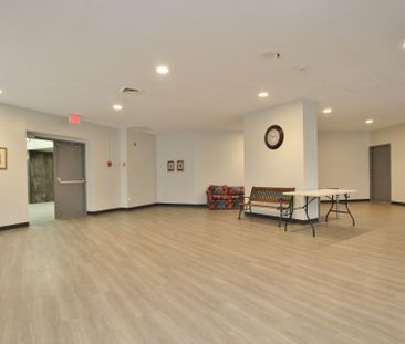 For Lease - 1380 PRINCE OF WALES Drive Unit# 109, Mooneys Bay - Car... - Photo 4