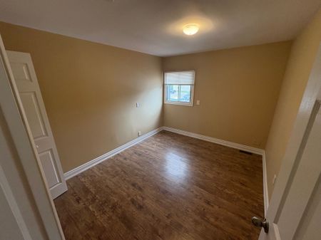 For Lease - 12 Mill Street Unit# [Upper], Mississauga, Ontario - Photo 3