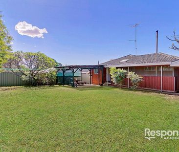 Character Filled Home In Matthew Pearce Catchment! - Photo 2