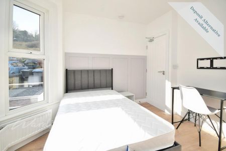1 bedroom in a house share to rent - Photo 2