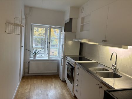 Göteborg - 1rok - 6mån - 12.075kr/mån - Photo 4