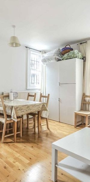 Wandsworth High Street, SW18 4JP, London - Photo 1