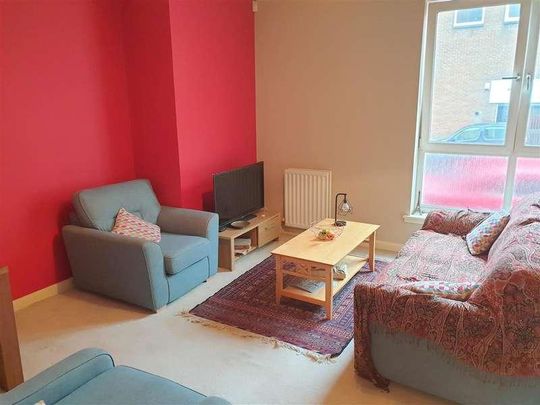 Alexandra Gate, Dennistoun, Glasgow, G31 - Photo 1