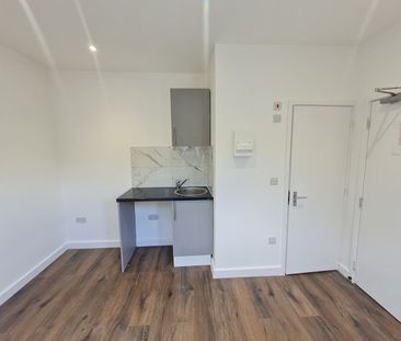 Studio Flat, Marsala Road, SE13 - Photo 2