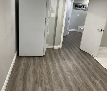 27 Tansley Avenue #Bsmt - Photo 4