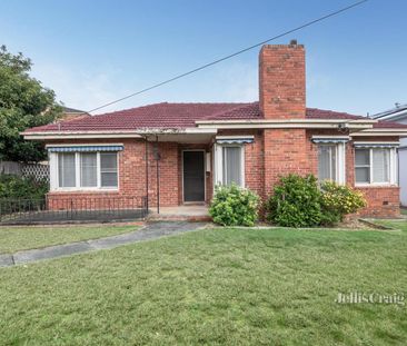 14 Kemp Avenue, Mount Waverley - Photo 1