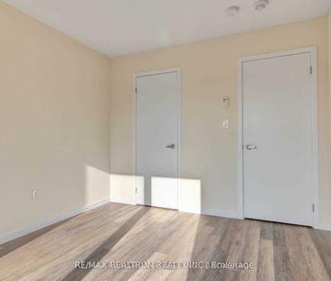 Condo Townhouse For Lease | N7305108 - Photo 6