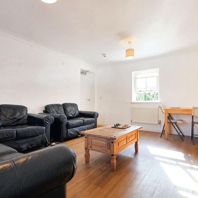 6 bedroom terraced house to rent - Photo 1