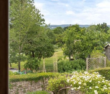 One Tree Hill Road, Guildford, GU4 - Photo 4