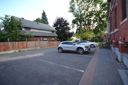 For Lease - 17 Marlborough Avenue Unit# 102, Lower Town - Sandy Hill, Ontario - Photo 3