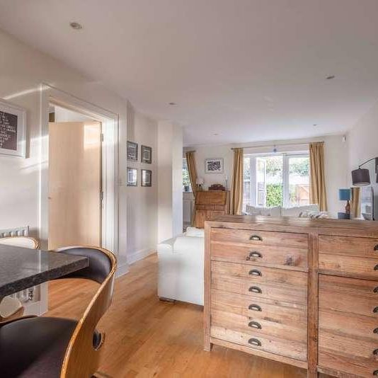 Percy Place, Datchet, SL3 - Photo 1