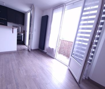 Location Appartement Reze 2 chambres garage - Photo 2