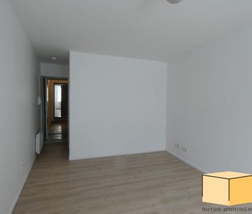 Location Appartement 1 pièce 25m² BELLEY 01300 - Photo 4