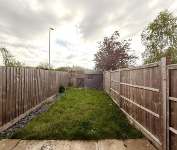 2 bedroom terraced house to rent - Photo 2