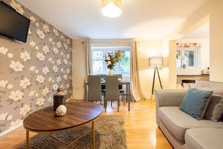 2 Bed Flat, Rockingham Street, SE1 - Photo 2