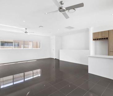 11/468 Roghan Road, Fitzgibbon, Qld 4018 - Photo 2