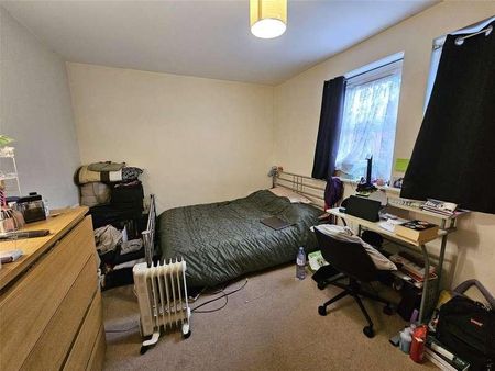 Rossby, Shinfield, Reading, Berkshire, RG2 - Photo 3