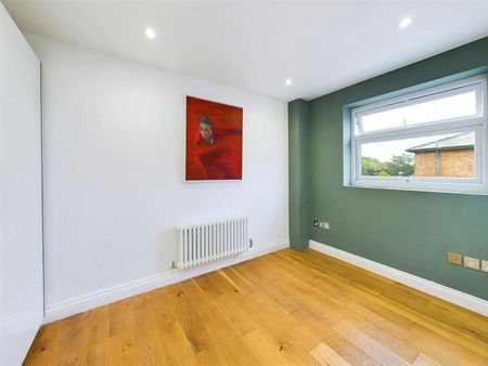 Winterton Court, Lower Teddington Road, Hampton Wick, KT1 - Photo 4