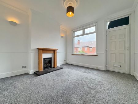 3 bedroom terraced house to rent - Photo 5