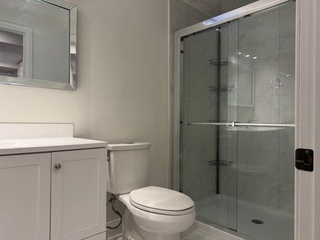 For Lease - 2330 Credit Valley Road Unit# LEGAL BASEMENT APARTMENT, Mississauga, Ontario - Photo 4