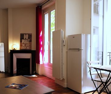 Location Appartement 1 pièce 29m² PARIS 18ème - Photo 2
