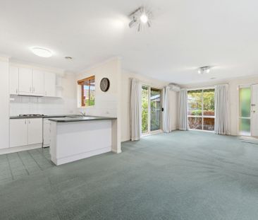 2/106 Britten Jones Drive, Holt - Photo 1