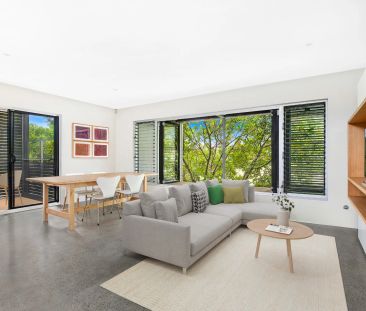 Private Beachside Townhouse - One Block Back From The Beach - Photo 1