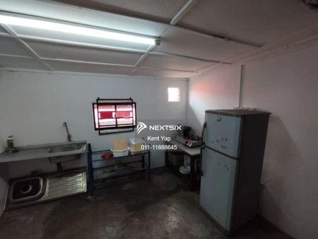 Walking Distance to KSL MALL / Single Storey Terrace / For Rent - Photo 2