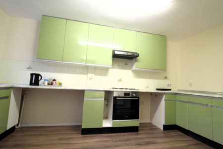 2 bedroom bungalow to rent - Photo 2